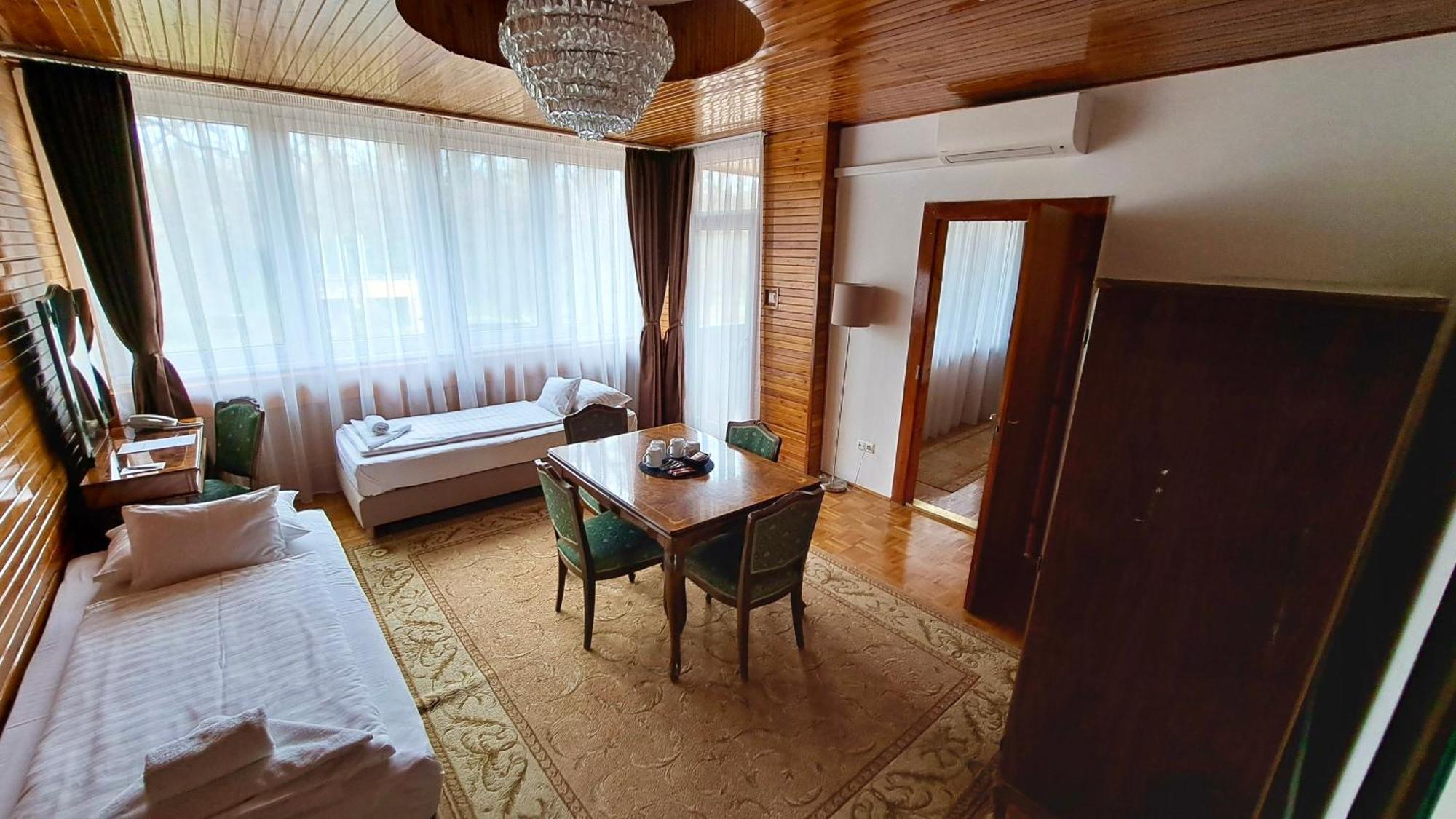 Ozoon Hotel Nyíregyháza Eksteriør billede